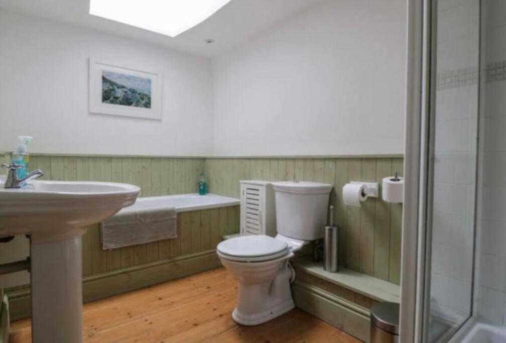 Church Gate Cottage - Bridestowe Esterno foto
